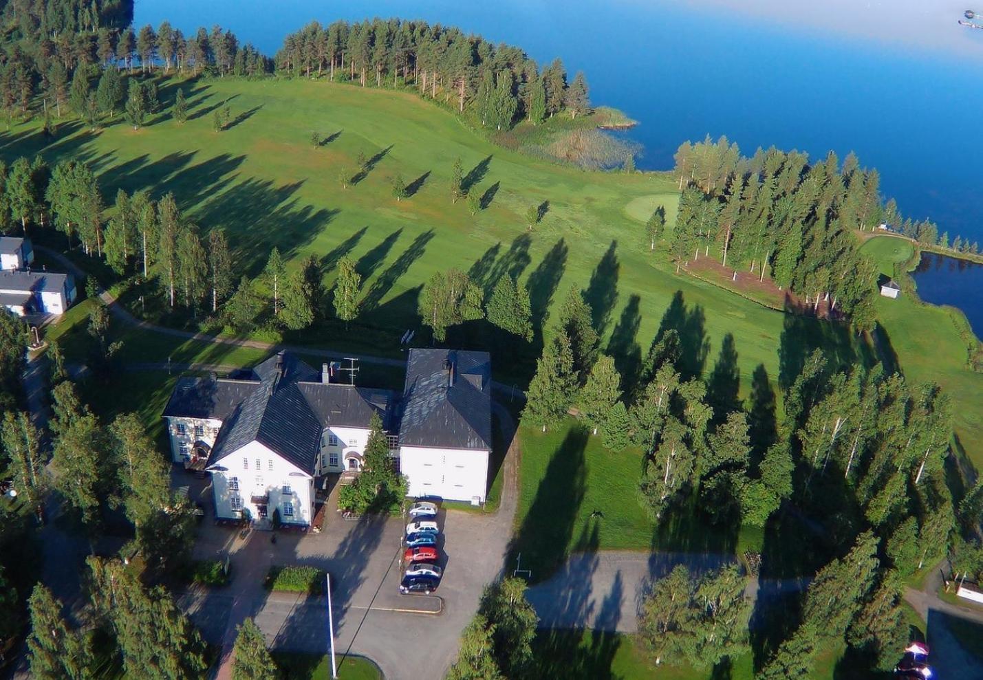Hyvaerilae Youth- And Holiday Centre Нурмес Номер фото